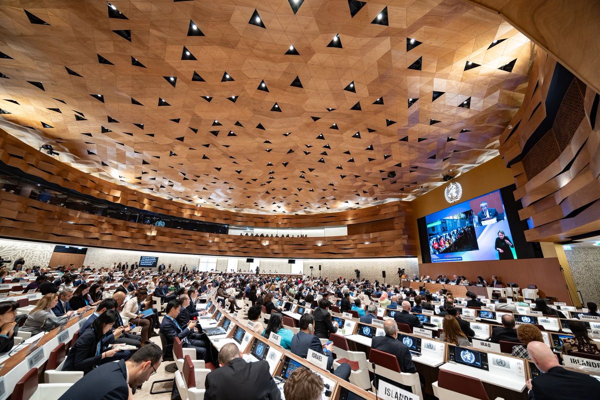 MagaGutierrezV's tweet photo. 🇻🇪VENEZUELA PRESENTE EN LA ASAMBLEA MUNDIAL DE LA SALUD 🇻🇪

En breves momentos la delegación de la República Bolivariana de Venezuela estará dando su discurso en la  plenaria de la 77 Asamblea Mundial de la Salud. Conéctate a través de:

https://t.co/8uEBABBl1m 

@NicolasMaduro https://t.co/6KE1tf8ARV