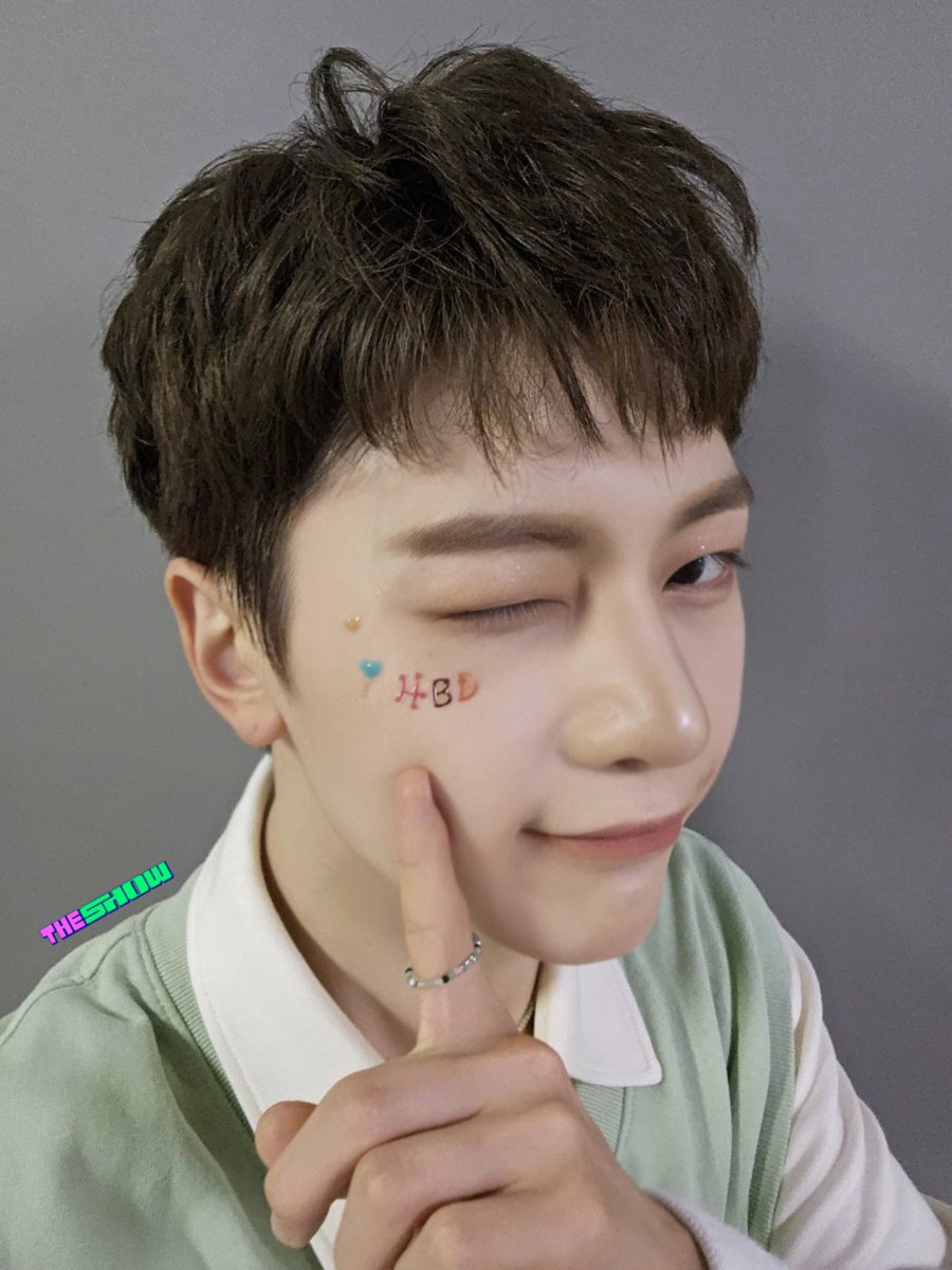 애이❕ tweet media