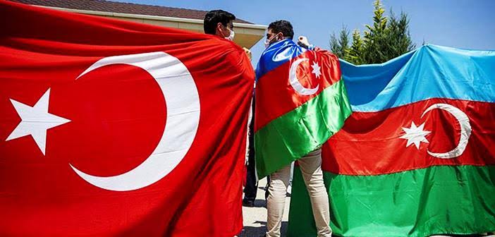 Bağımsızlık günün kutlu olsun kardeş Azerbeycan🇦🇿 🇹🇷 #Azerbaycan106Yaşında