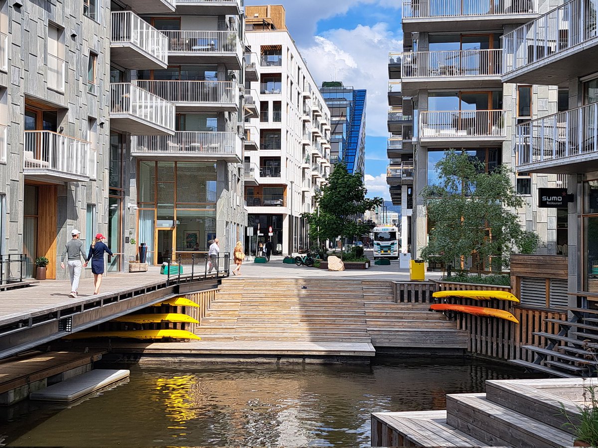 Fjord City in Oslo, a lively, dynamic, walkable/bikable/even kayakable new development. Densification can lead to vibrant communities when designed for people rather than for cars. @ottawacity