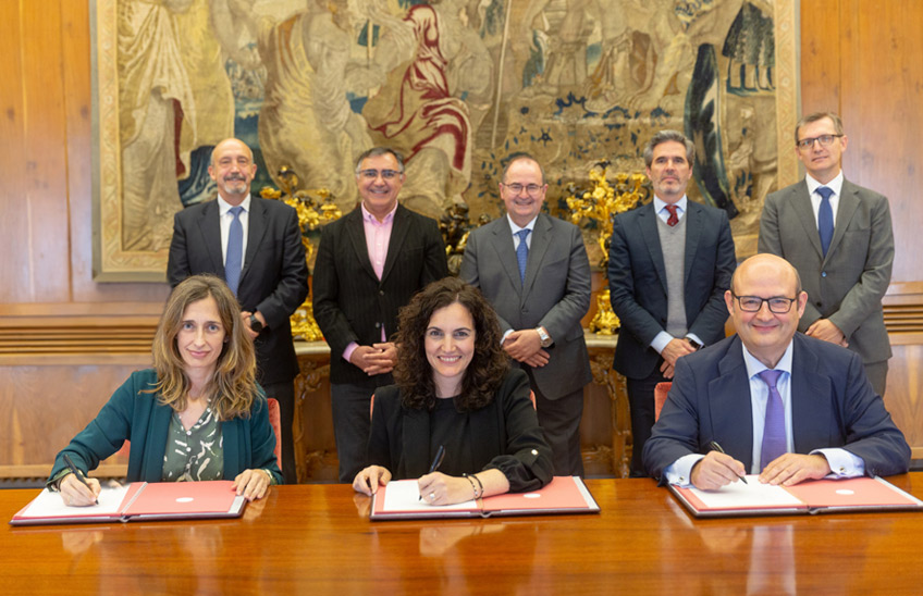 La Fundación Dignia y la @unav firmaron ayer un acuerdo para impulsar Pallium Iberia: un proyecto que formará en cuidados paliativos a profesionales sanitarios en España. 👏 Puedes leer la noticia completa en este enlace: bit.ly/3QYHQz5