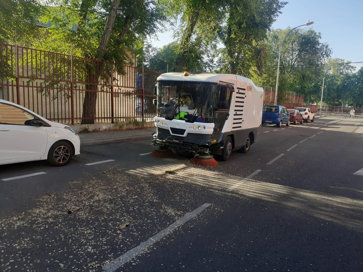 ➡️ El Ayto de #Leganés aumenta un 30% el presupuesto para el contrato de recogida de residuos y limpieza viaria 🚛Se renovará maquinaria y equipos; se reestructurarán zonas de servicio y cubrirán necesidades detectadas; y adaptarán los costes de personal 📲acortar.link/q9bABz