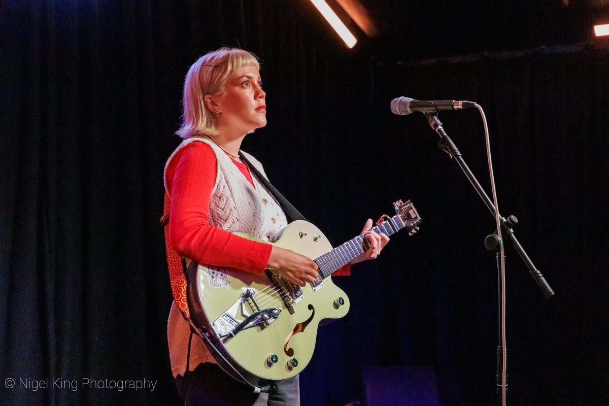 Wonderfull solo show from @BessAtwell at @RoughTrade #Nottingham last night promoting her new album 'Light Sleeper' out now on @realkindrecords .

#LiveMusicPhotography #GigPhotography #musicphotography #musicphotographer #NottinghamPhotographer #ConcertPhotographer