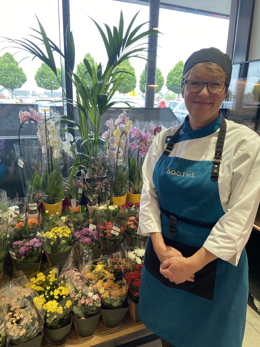 It might be raining outside but Hazel at Penrith has indoor plants to brighten up your home! 🌸