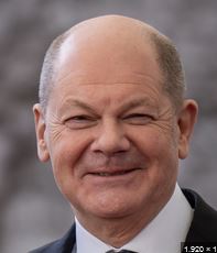 Der Zauderkanzler

(Sorry Herr #Scholz, #Friedenskanzler geht in Sachen #Ukraine wohl anders...🙄) 

#Zauderkanzler