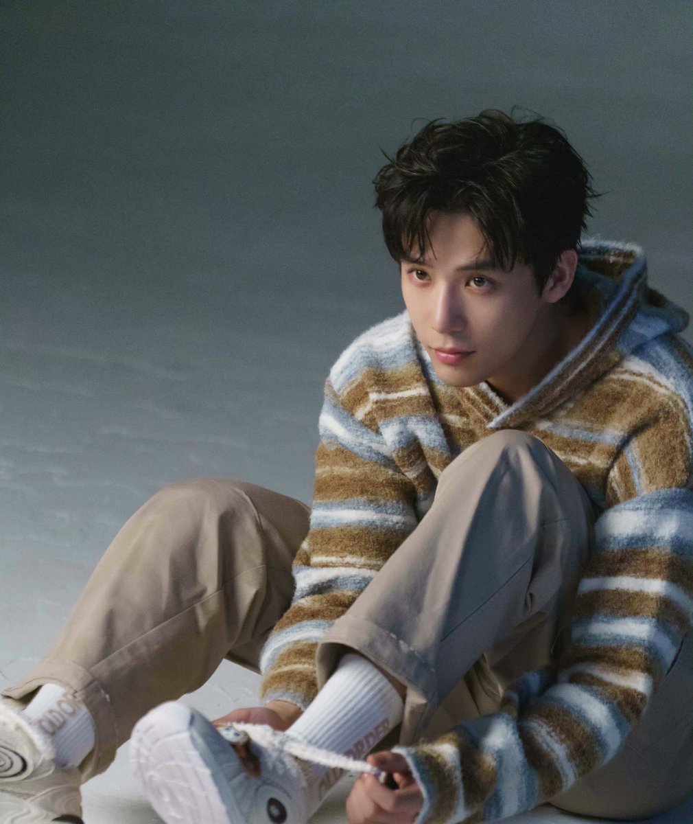 dramapotatoe's tweet photo. #WangAnyu and his studio share behind the scenes snaps

More - https://t.co/x9eKkBtdLW

https://t.co/FW0VGS6uEg https://t.co/ShxprFqmTA