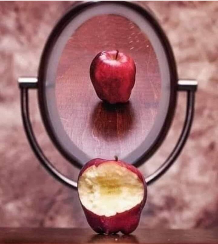 Muhammad irfan (@smily_irfan) on Twitter photo کچھ لوگ اندر سے تو کھوکلے ہوتے ہیں
 لیکن باہر سے بہت مضبوط کچھ لوگ اندر سے تو کھوکلے ہوتے ہیں
 لیکن باہر سے بہت مضبوط