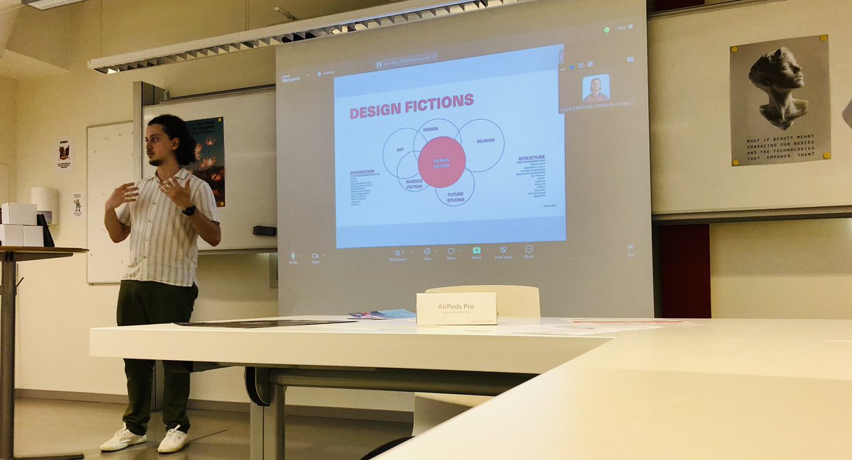 LiU Design (@liudesign) on Twitter photo Thesis presentation (MSc in Design) by <a href="/felipermelhado/">Felipe Rocha Melhado</a>
”unspoken echoes: design fictions as provocations of hearing loss stigma” Thesis presentation (MSc in Design) by <a href="/felipermelhado/">Felipe Rocha Melhado</a>
”unspoken echoes: design fictions as provocations of hearing loss stigma”