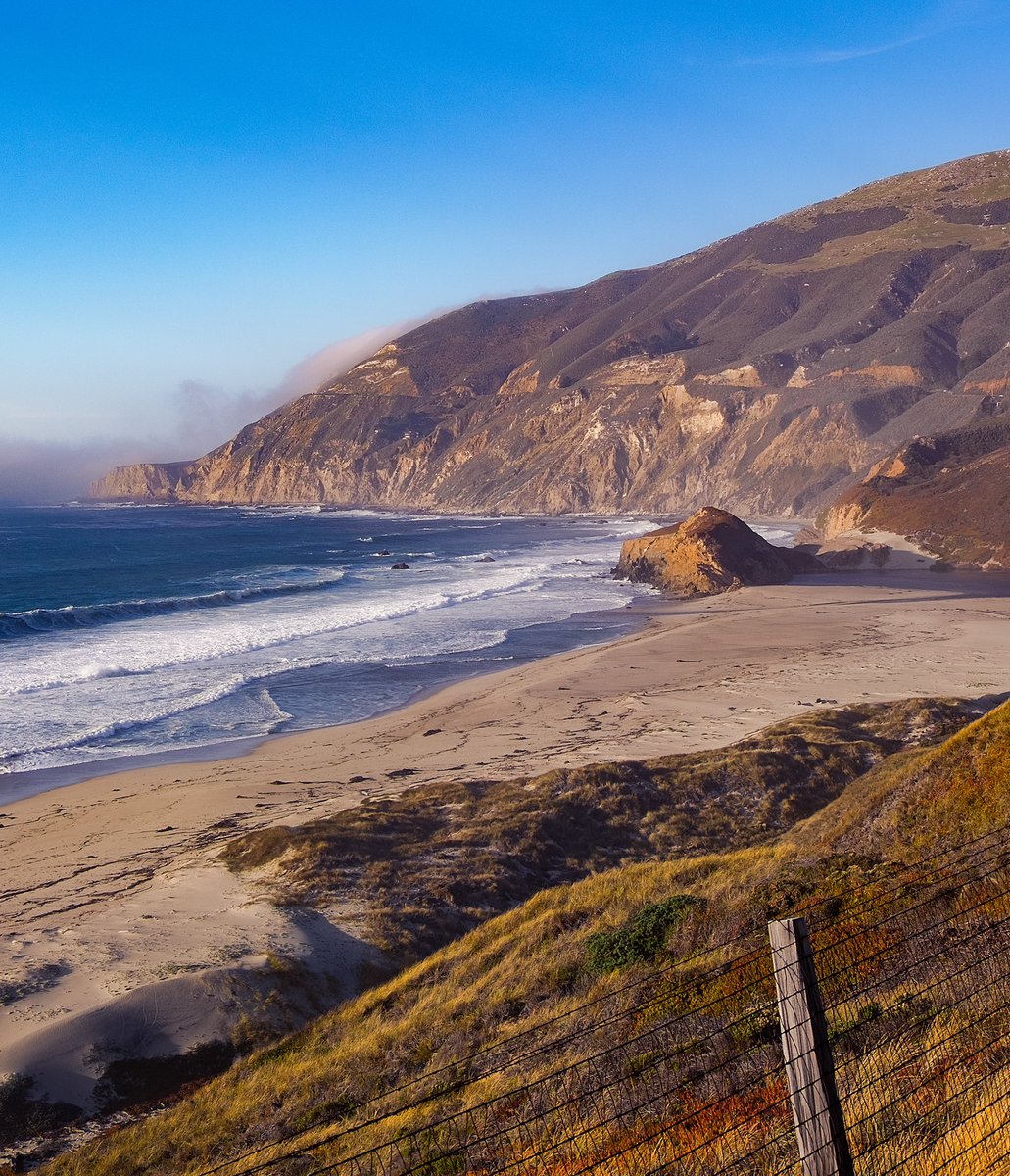 Download my photos for Getty Images here: istockphoto.com/portfolio/bob_… #BigSur #California #pch #pacific #ocean #coastal #highway #coastline #coast #travel #destination #roadtrip #mountains #beach #sand #waves #surf #surfing #stockphotography #landscape #landscapepics #gettyimages