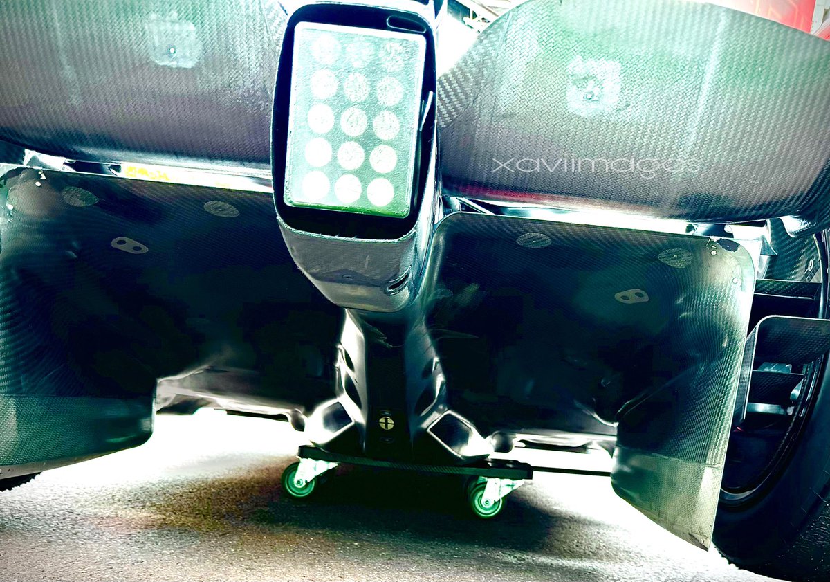 xavigazquez's tweet image. Hi guys from #MonacoGP #diffuser #floor
.
#aeroporn from @MercedesAMGF1 
.
#xaviimages 📸 #F1photographer 
.
More 👉 wwwgrainingf1.com #F1
.
#F1Tech #GrainingF1Tech 🏎️🧐
.