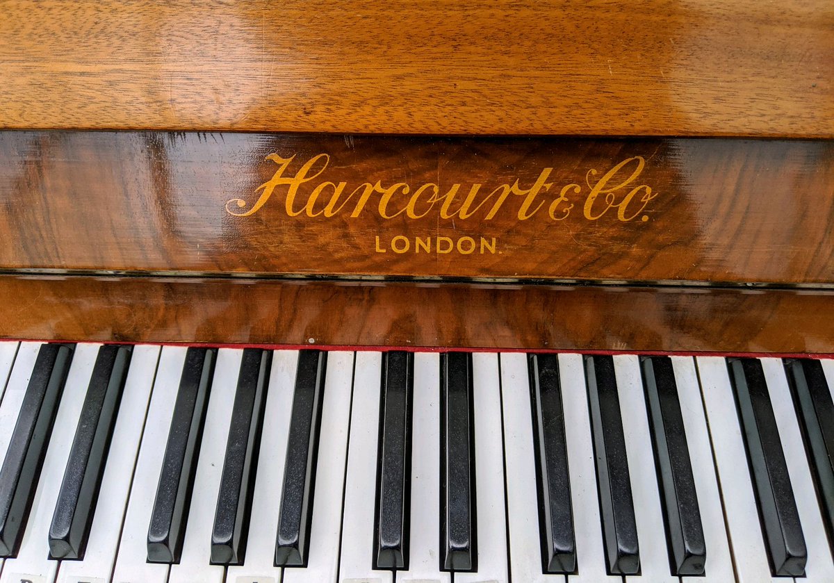 Pitch raising and fine tuning a 'Harcourt' Upright Piano dating from the 1930s in Oldbury, Sandwell, Dudley 

matthewjamesrichards.co.uk

#harcourt #dudley #Oldbury #sandwell #piano #pianist #pianotuner #pianotuning #pianotuners #music #musicians