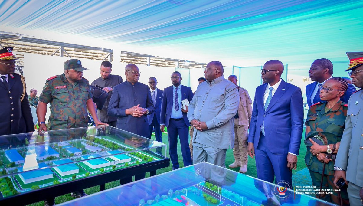 Africmilitia's tweet photo. #Congo #RDC #african 
Jean-Pierre Bemba a lancé les travaux d'une usine de production d'explosifs et d'armements à #Likasi. Ce projet fait suite à l'accord de partenariat stratégique #AFRIDEX consortium 2023.

Travaux effectués avec les entreprises Turk #ATESCI et China #NORINCO https://t.co/gArgEcOMOn