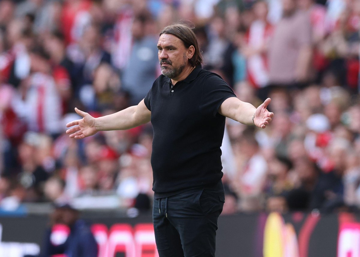 I understand Daniel Farke will REMAIN as Leeds manager next season and has the club owners' full support. #LUFC #MOT #Leeds #EFL