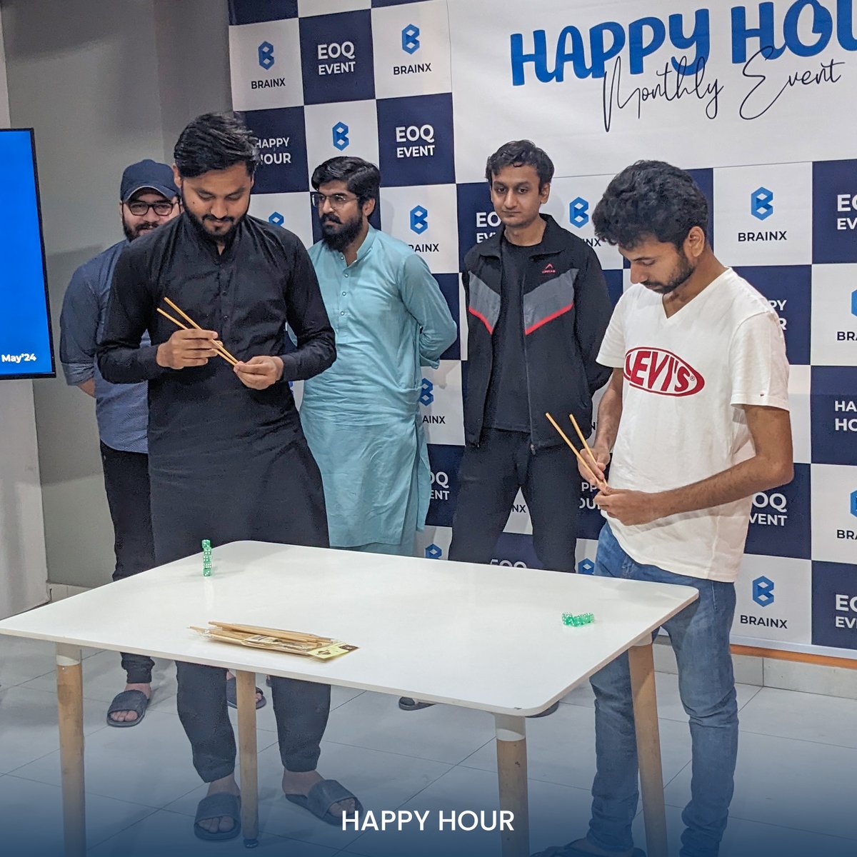 BrainXTechs's tweet image. ~ 𝐌𝐀𝐘&apos;𝐒 𝐇𝐀𝐏𝐏𝐘 𝐇𝐎𝐔𝐑 🎉 💥 ~
We celebrated Newcomer&apos;s introductions, Probation completions, and employee&apos;s Anniversaries in our May&apos;s Happy Hour. We also conducted some fun activities during the event.🤩 ➡  (2/4)

#May #happyhour #Employees #happyemployees #BrainX