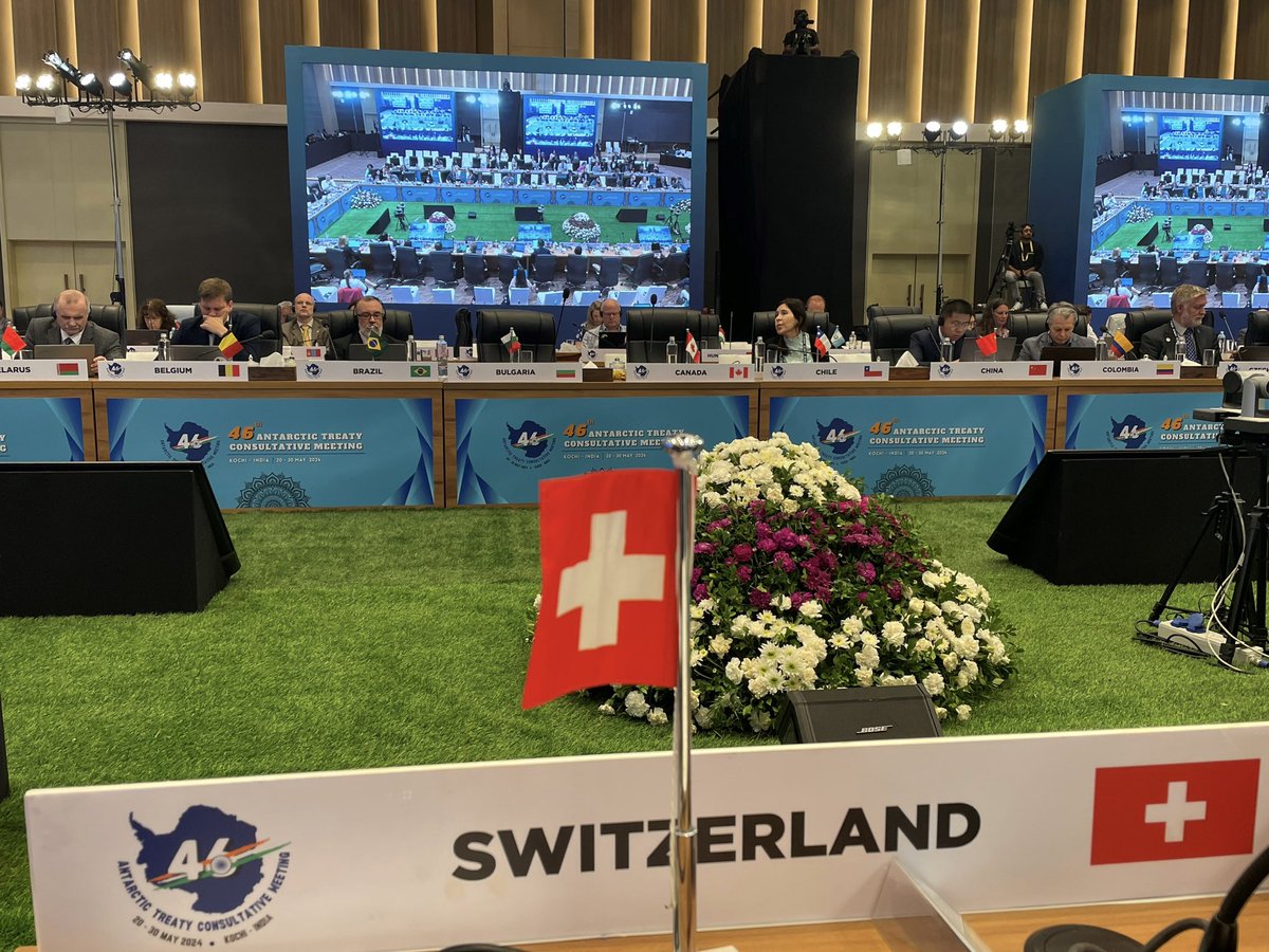 Switzerland 🇨🇭 is taking part in the @AntarcticTreaty Consultative Meeting in Kochi. #ATCM46 #CEP26

#ScienceDiplomacy & #InternationalLaw are essential for safeguarding this unique white continent and fostering international cooperation 🤝🇦🇶

More info 👉 bit.ly/4btRYIi