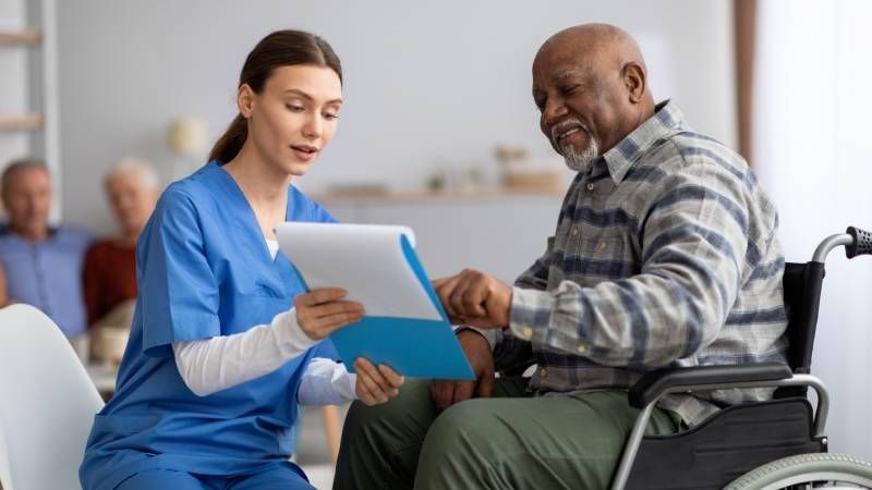 📋 ICYMI: How can geriatric assessments guide supportive care programs for older adults with multiple myeloma? 📑 A study published in @JGeriOnc by @ChrisJensenMD of @UNC_Lineberger and colleagues provided insights. ➡️ Learn more: buff.ly/3SGbMkK