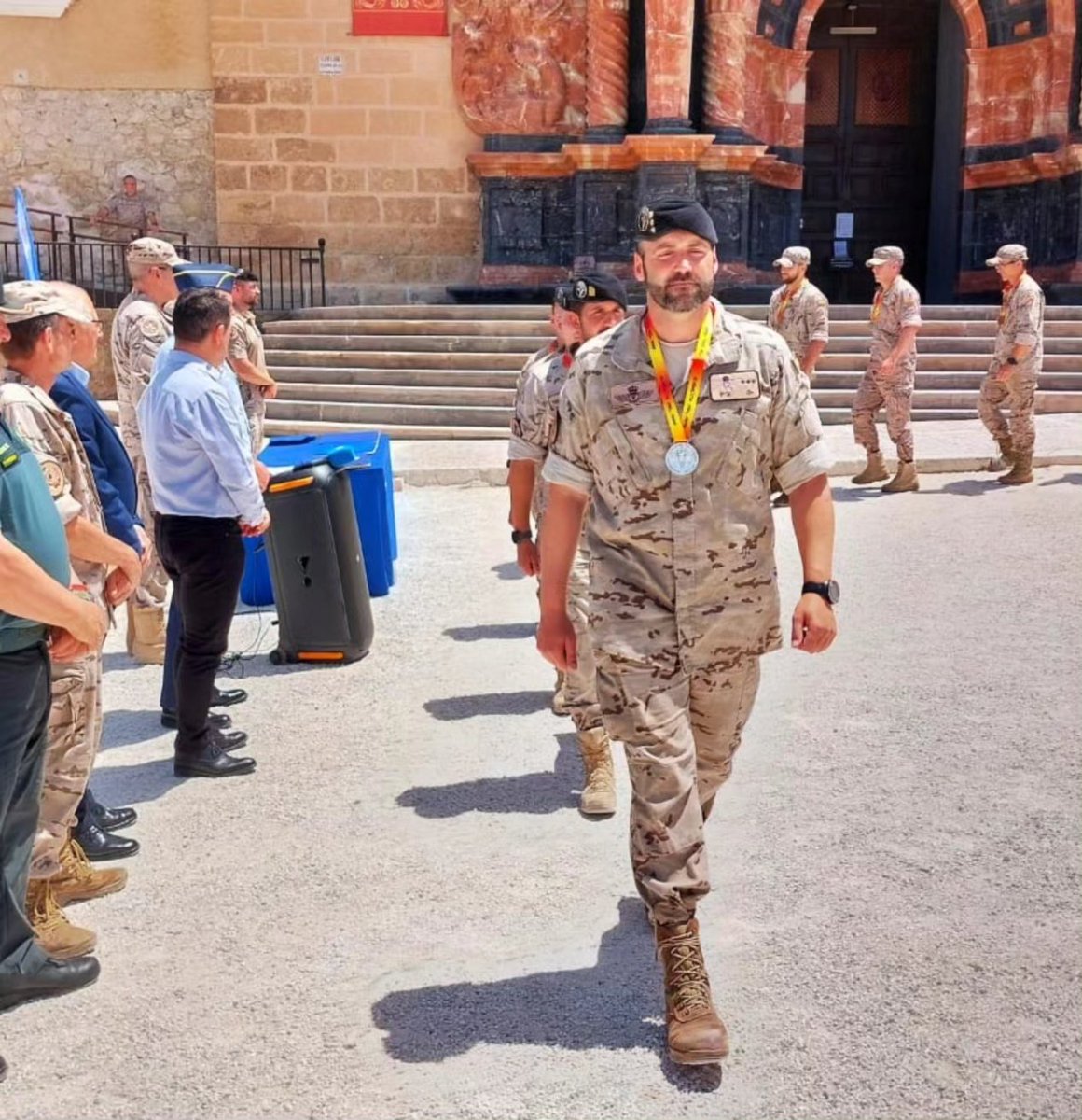 🇪🇸✈️ #Caravaca ha acogido hoy el concurso de patrullas del 61 Trofeo del Ejército del Aire, con final en la Basílica de la Vera Cruz. En esta exigente competición han participado 6 patrullas, enfrentándose a diferentes pruebas en un recorrido urbano. #CaravacaAñoJubilar2024