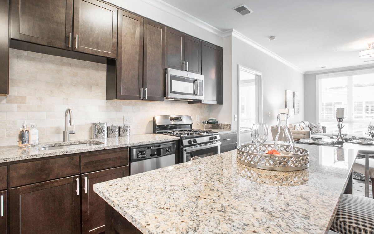 Superior amenities, desirable services, and a well-connected address allow you to indulge in all of the urban conveniences you want without relinquishing the peace and quiet you deserve at The Perry in Park Potomac, MD. #FoulgerPratt #ParkPotomac #PotomacMD