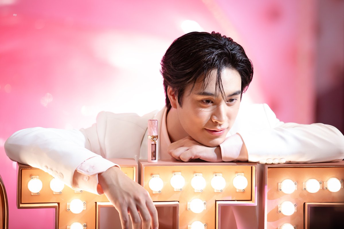 Jetaime_xx4's tweet photo. 🥺✨

#CharlotteTilburyTHxGF 
#Gemini_NT #เจมีไนน์ @gemini_ti https://t.co/88mZKr9lmU