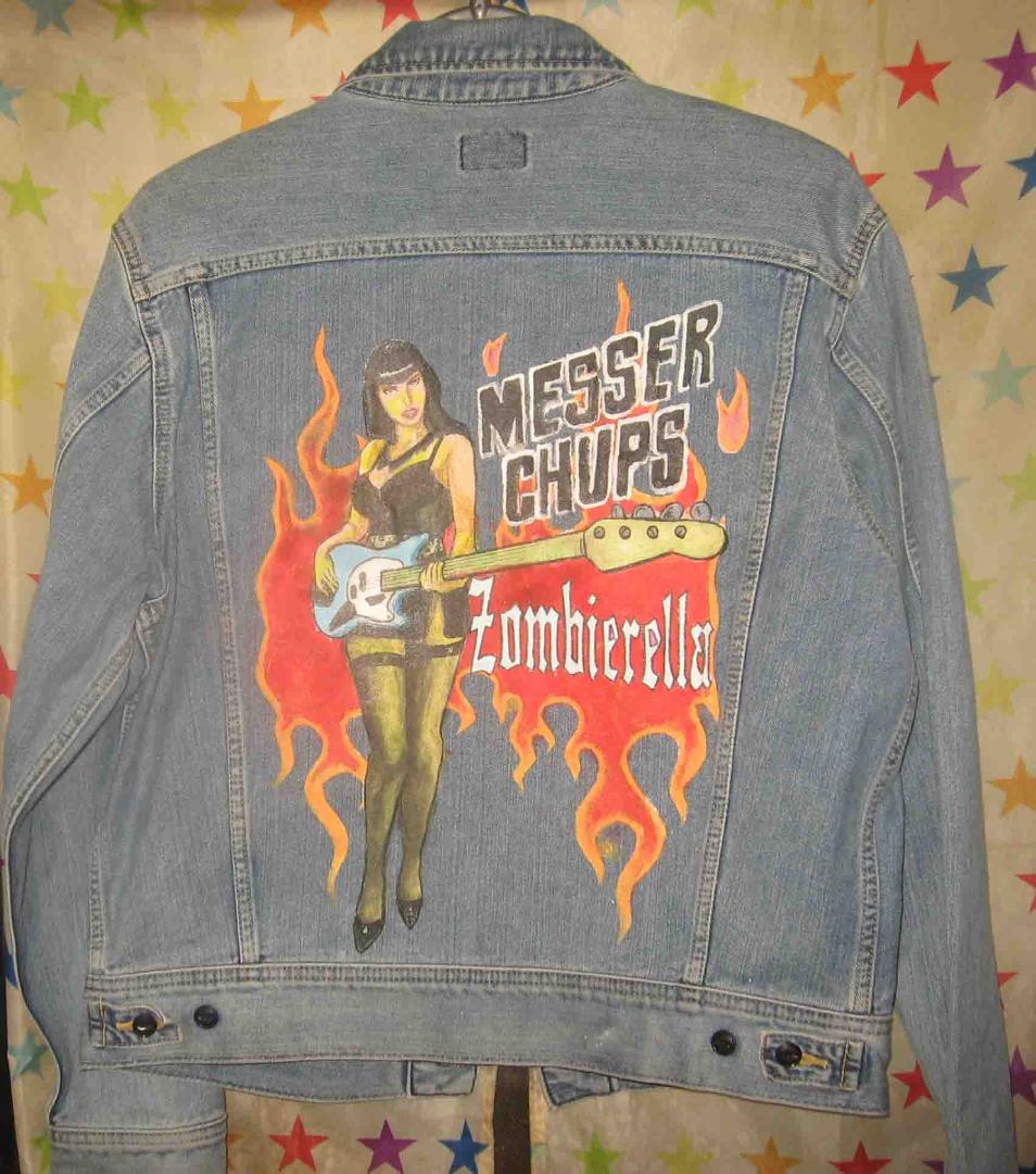 昔描いた
Messer Chups【メッサー・チャップス】 
 Zombierella（ゾンビエレラ）のペイントさ

さぁ！
貴方のタンスの中で眠っている革ジャンやGジャンに ペイントを施して 世界に唯一のジャンパーとして復活させよう   

 ペイント請け負います。             
このXのDMにて　 お気軽にご相談下さい