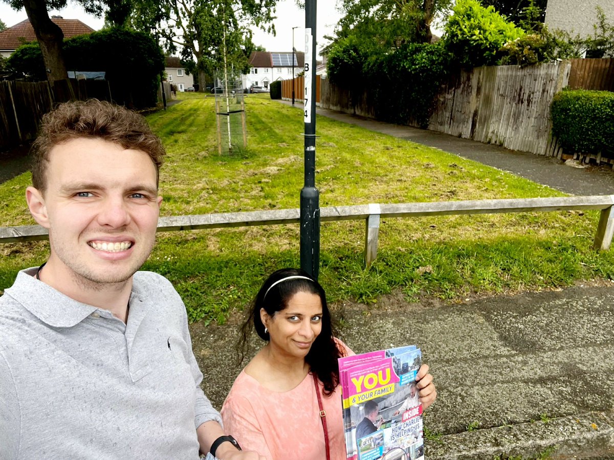 I'm excited to hit the campaign trail! @CharlieJSDavis is ready to serve the amazing people of Eltham and Chislehurst. Let’s make a difference together! #VoteCharlie #ElthamAndChislehurst