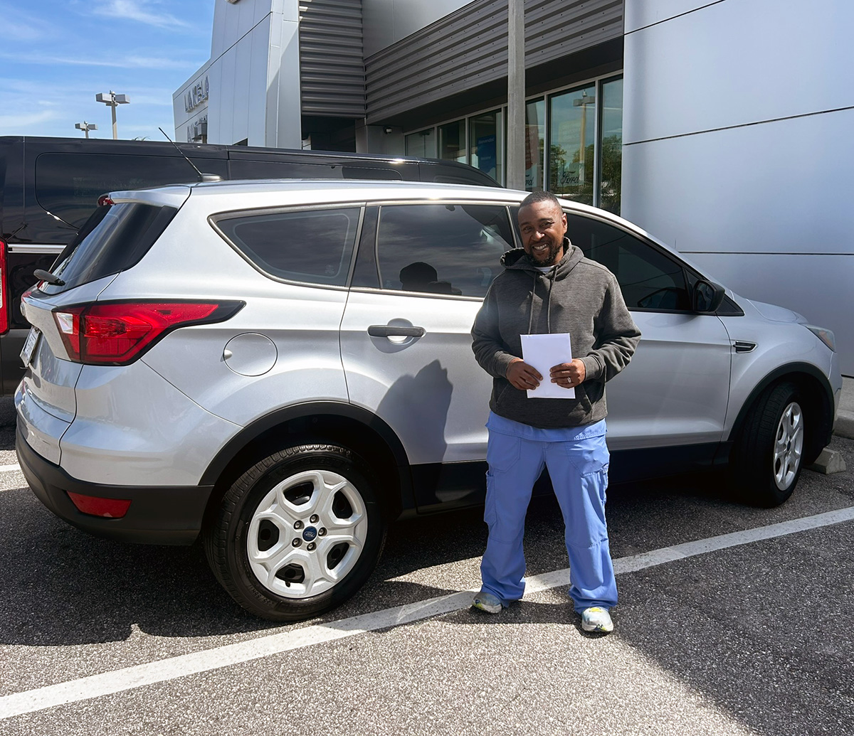 We must be doing something right when Dominic Wint said 'Amazing!' He was talking about his experience with salesperson #FrankUia when he came to #LakelandAutomall for the #FordEscape - #VeryNice Dominic & #ThankYou for choosing us - we're here for you! #NewSUV #FordFamily