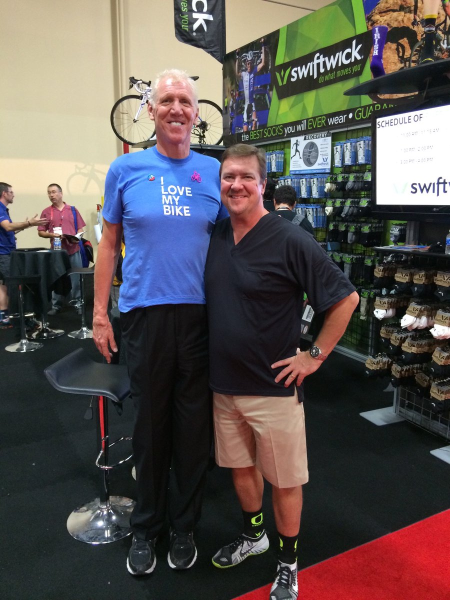 MarkACleveland's tweet image. Some of my favorite days as CEO of @swiftwick involved hanging out with my friend #BillWalton and more recently his help and advice as a @HytchRewards advisory board member got me through the challenges of running a mobility technology company in a pandemic.  What a wing span!