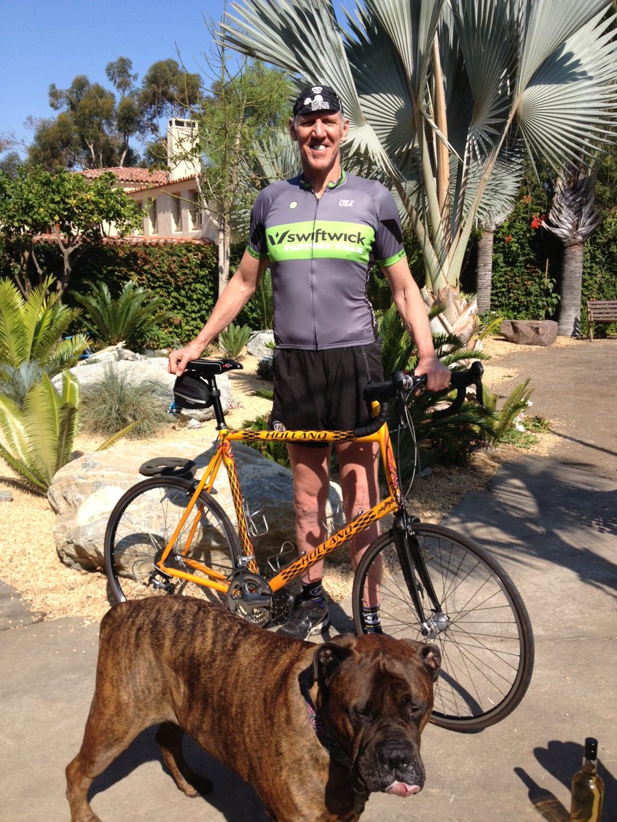 MarkACleveland's tweet image. Some of my favorite days as CEO of @swiftwick involved hanging out with my friend #BillWalton and more recently his help and advice as a @HytchRewards advisory board member got me through the challenges of running a mobility technology company in a pandemic.  What a wing span!
