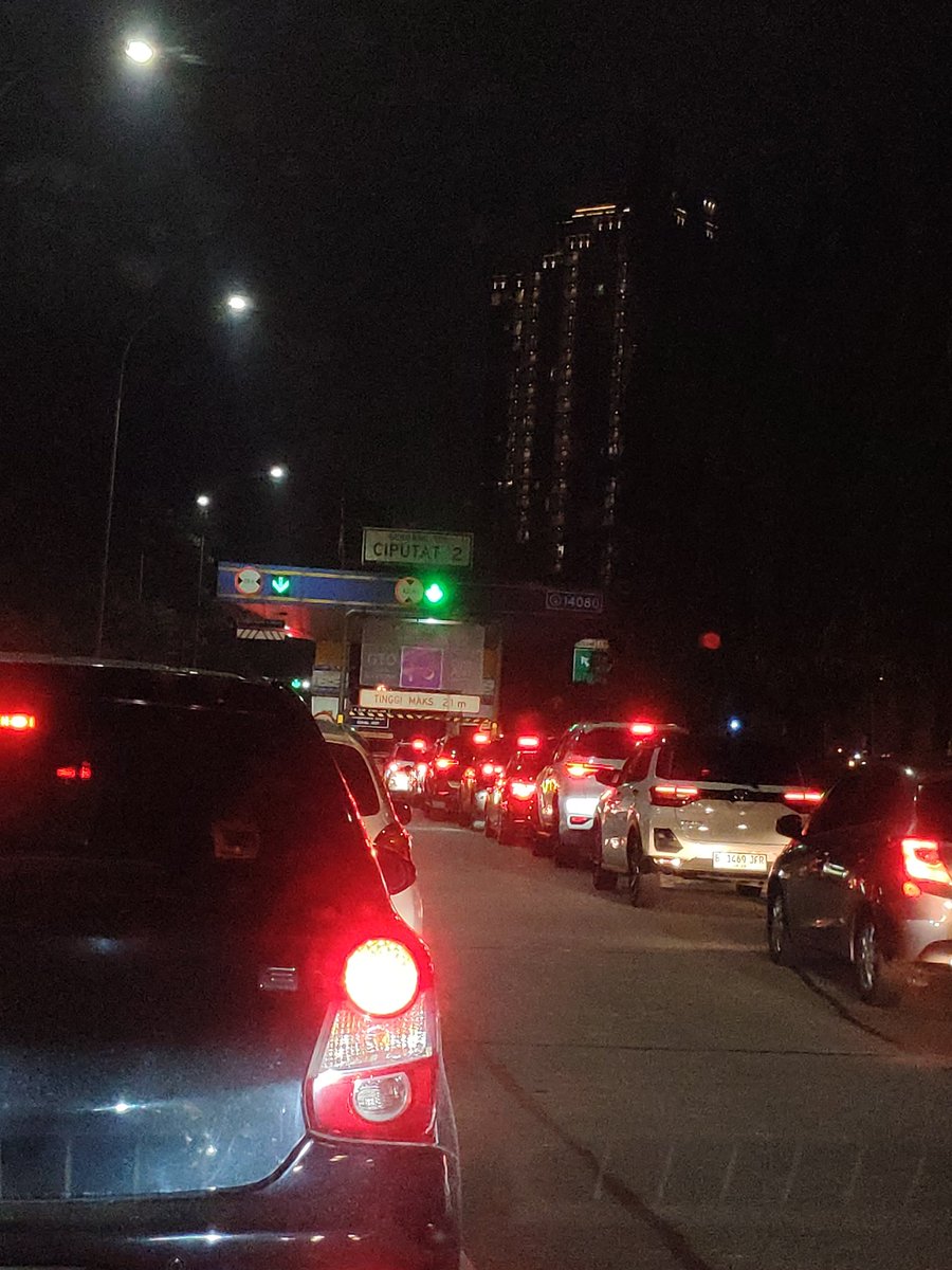 Chris HG tweet media