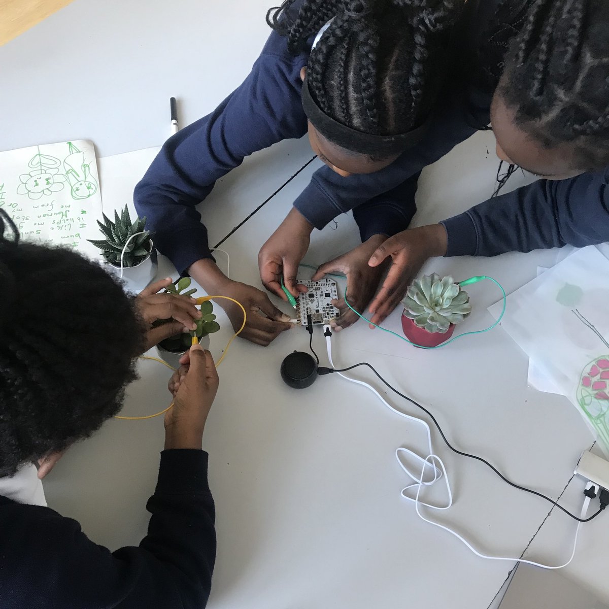 compilerzone's tweet image. 👾 What is the value of public digital art and digital making with local people? 👾

Join our talk and panel discussion at the @WMGallery with Yinka Danmole, @TinaPulejkova and Jazmin Morris as part of the @E17ArtTrail!

6 June 2024 from 6.30pm → e17arttrail.co.uk/event-details/…