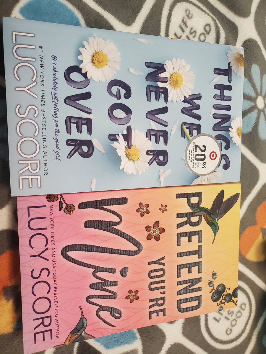 Somewhatnormal's tweet image. Cant decide which @Only_LucyScore nook to read next, Things We Never Got Over or Pretend Ypur mine. Both sound amazing and I want to read them both, just can't decide which will be read first.