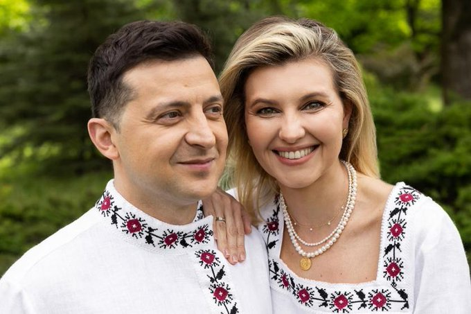 ElNecio_Cuba's tweet photo. NO es solo  jeffrey epstein:   

👉La esposa de Zelensky , Olena Zelenska, involucrada en tr4fico de n1ños a través de su fundación

👁️ Y NO QUIEREN QUE TE ENTERES

ABRO HILO 🤫 https://t.co/QsuMpWoHcG