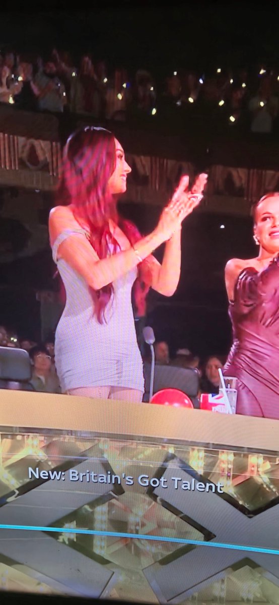 DonnnaSims's tweet photo. @BGT That good it made Alesha Dixon dribble a little 😂 https://t.co/Up4oq9nULR
