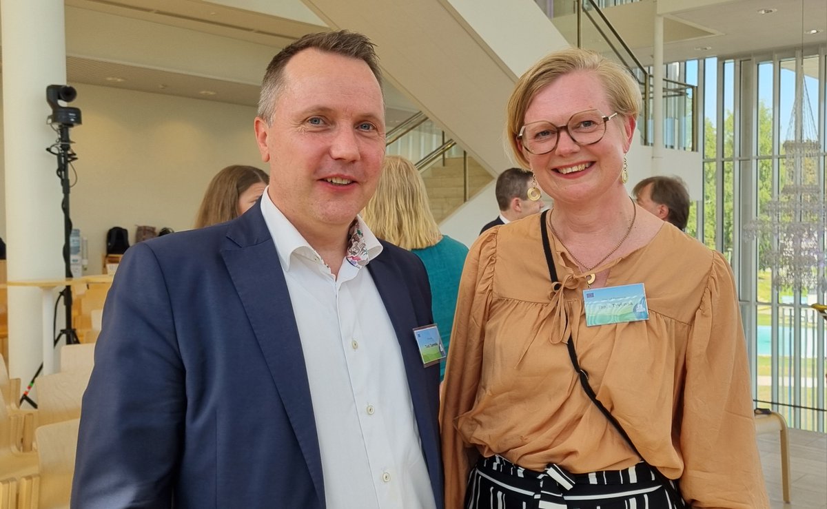 Sustainable building pitching @Tampereenkaupunki <a href="/TTyvimaa/">Tanja Tyvimaa</a> and <a href="/SkanskaFinland/">Skanska Finland</a> <a href="/ToniTuomola/">tonituomola</a>. The City role is to encourage construction companies to reduce emission, companies take action.
#CarbonFootprint #EnergyClass #LandUse #CircularEconomy #ReCreate #NetZero #EUMissions