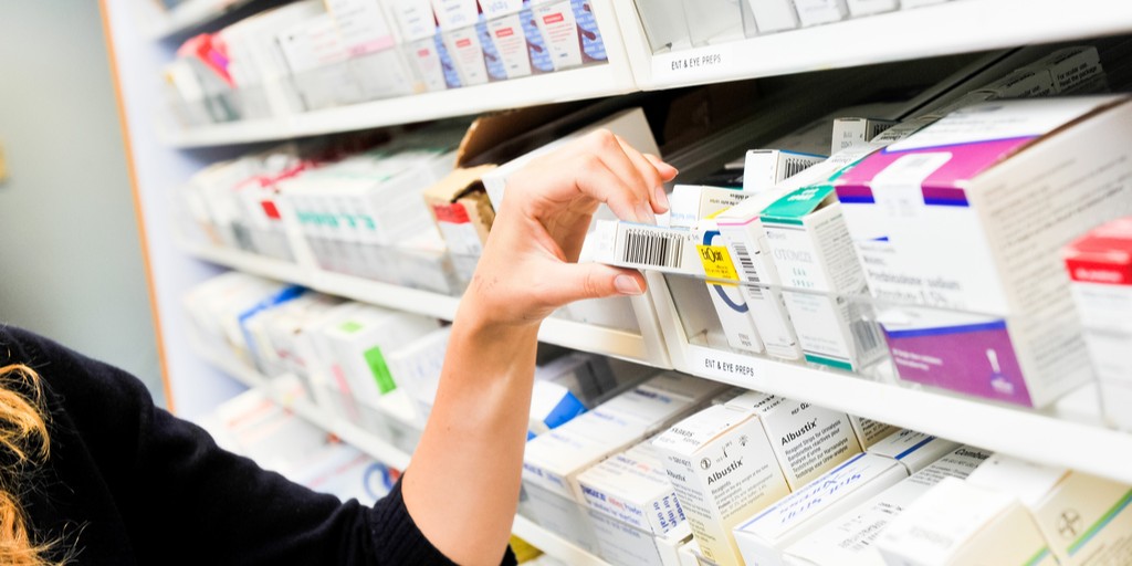 Our outpatient pharmacies at Guy's and St Thomas' hospitals will be closed this weekend (1 June & 2 June). You can get any urgent outpatient prescriptions filled at our inpatient pharmacies. Signs in the hospital will direct you to where these are, or ask your clinician.