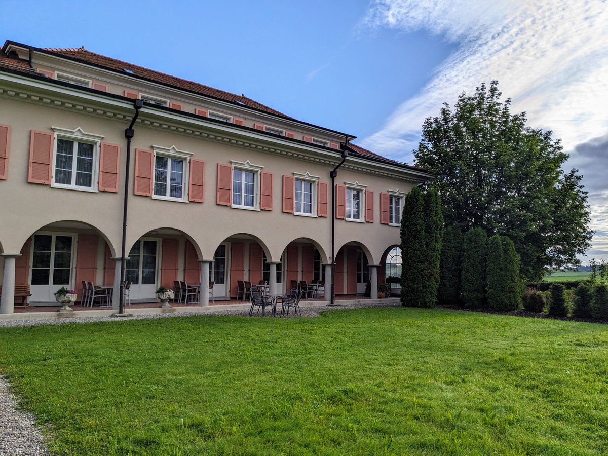Always surprised how inspiring changing the scenery can be. ✨ Heading home from a productive writing retreat in lovely Fribourg with my colleagues from <a href="/nccr_onthemove/">nccr – on the move</a>. Was great to see you all! 🤩🥲