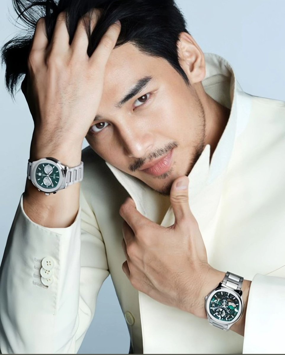 What a handsome and sexy man my goodness 😍🔥

APO NATTAWIN PIAGET GLOBAL AMBASSADOR

@Nnattawin1 @Piaget 
#ApoPiagetGlobalAmbassador #PiagetxApo #ApoNattawin #MaisonOfExtraleganza #PiagetPossession #Piaget #PiagetSociety #apocolleagues