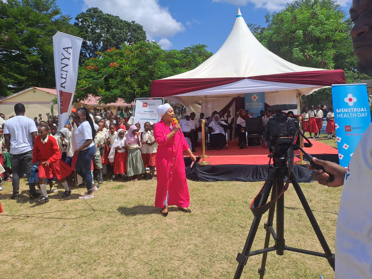 Fabiansantos254's tweet photo. Let's work towards making menstrual hygiene products more affordable and accessible for everyone. No one should have to face barriers to managing their periods with dignity.#EndTheStigma
#MenstruationMatters
#MenstrualHealthDay
#PeriodPositive
#WeAreCommitte
@ahfkenya
@ahfafrica https://t.co/cYoIfQ31xc