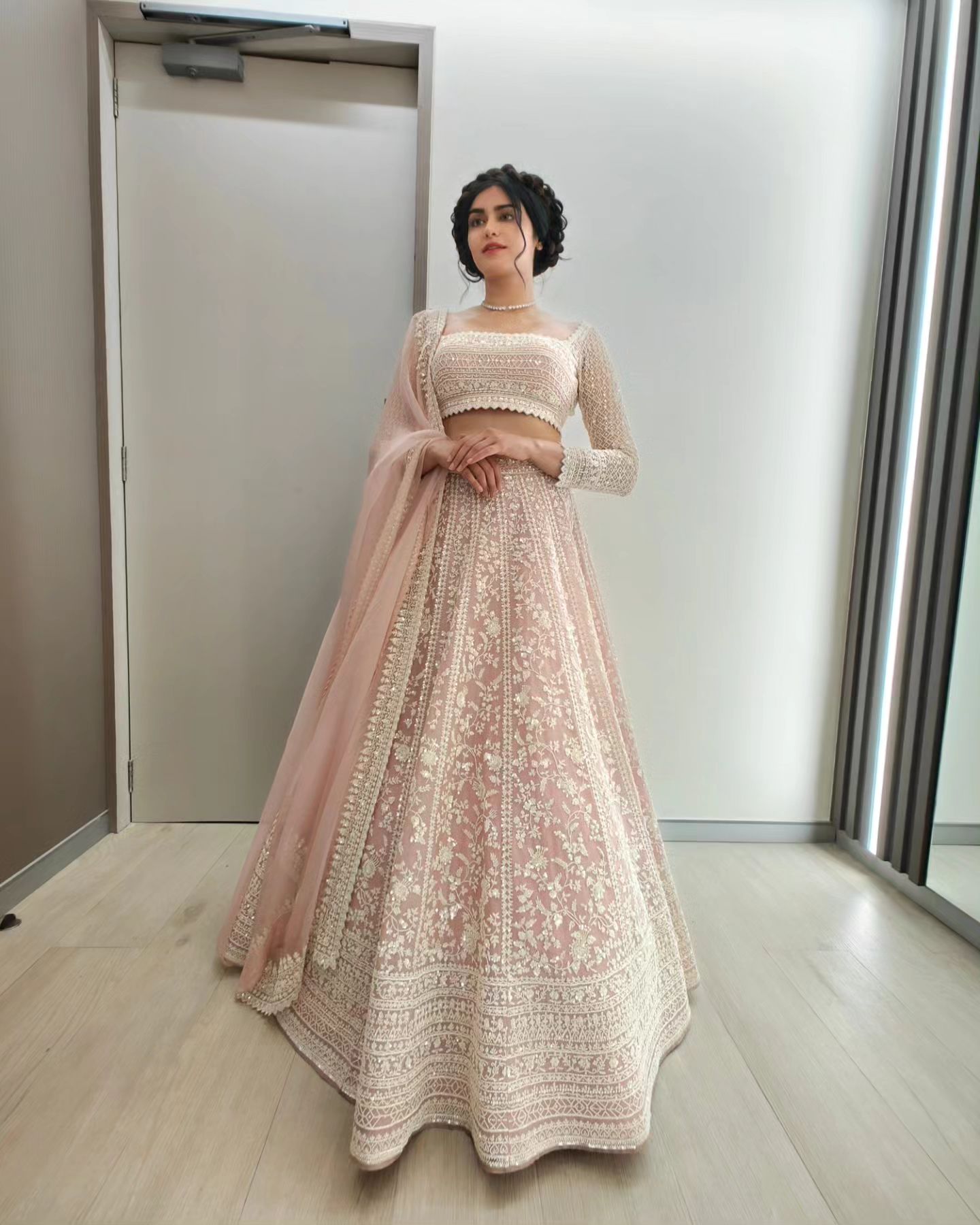 GOqtHr9a0AAvset?format=jpg&name=large