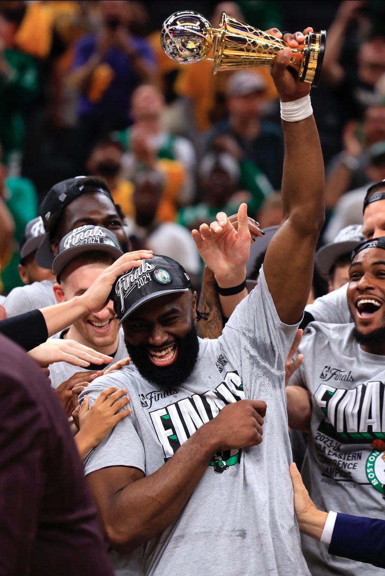 _tommyherr's tweet photo. @FCHWPO @celtics ☘️ #4more https://t.co/qAKOHGF5yi
