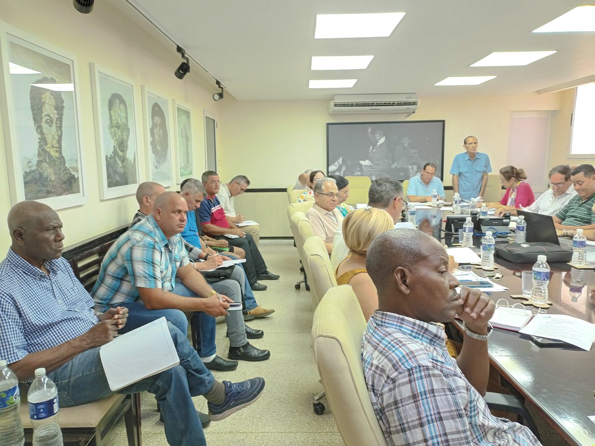 Inicia Consejo Empresarial de @CubaCubacons con un análisis de las medidas adoptadas ante la Contingencia Energética. @benederto @amejias1971