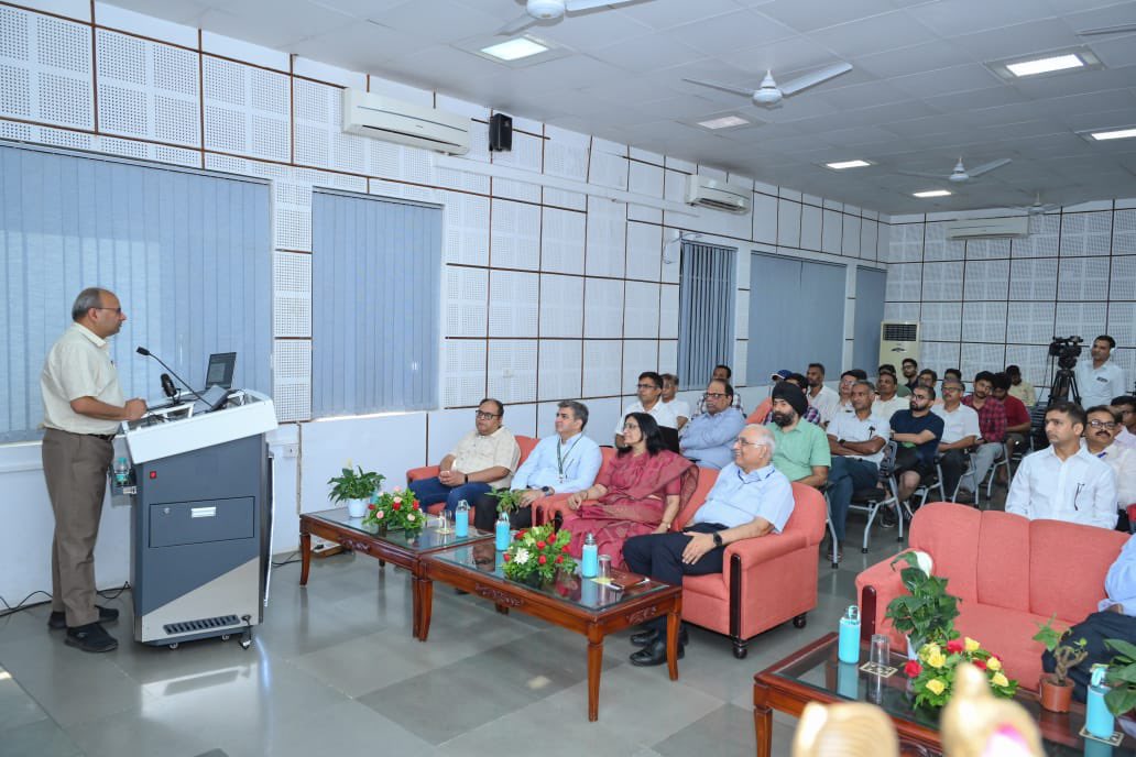 To pursue projects in critical & futuristic technologies, DRDO Industry Academia Centre of Excellence @IITKanpur was inaugurated by Dr SV Kamat, Secretary DDR&D & Chairman DRDO and Prof Manindra Agarwal, Director IIT Kanpur on 27 May 2024. @DRDO_India