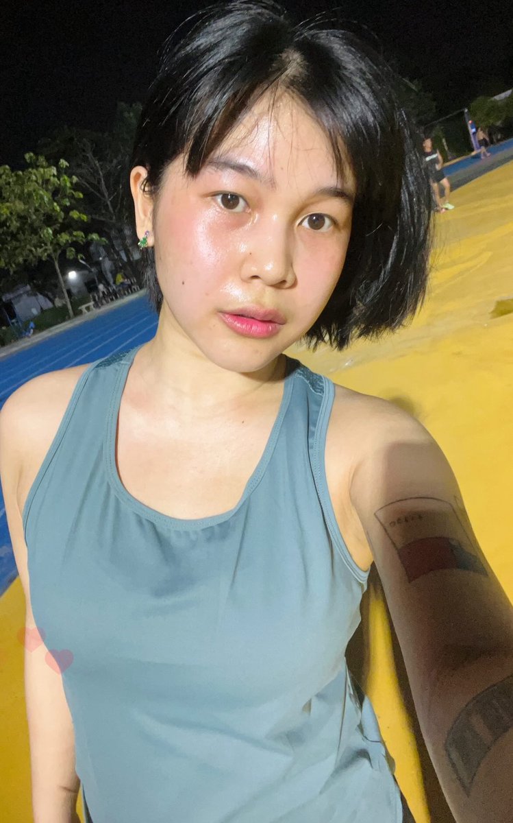เดือนหน้าจะละทางโลกแล้วกลับไปวิ่งละค่า รู้สึกจิตว้าวุ่นเหลือเกิน 😂😓