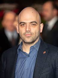 #Saviano sarà comunque ospite a #Francoforte ma delle case editrici tedesche. Il commissario del governo Meloni Mauro Mazza l'aveva escluso dal programma italiano. Altra bella figuraccia mondiale!