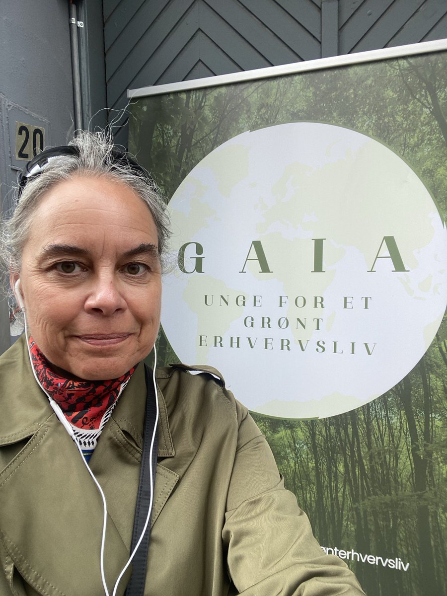 Anne Højer Simonsen (@a_h_simonsen) on Twitter photo Håb, action og godt selskab 💚 til <a href="/Gaia_ung/">Gaia - Unge for et Grønt Erhvervsliv</a> lanceringsreception 💐
Engagement og virkelyst lyser ud af de unge og favner endda en som mig, der er (mere end) dobbelt så gammel 👵🏻 #dkpol
Fremtiden i kompetente hænder!Velkommen til #dkbiz 👏 Vi glæder os til samarbejdet 🌍 Håb, action og godt selskab 💚 til <a href="/Gaia_ung/">Gaia - Unge for et Grønt Erhvervsliv</a> lanceringsreception 💐
Engagement og virkelyst lyser ud af de unge og favner endda en som mig, der er (mere end) dobbelt så gammel 👵🏻 #dkpol
Fremtiden i kompetente hænder!Velkommen til #dkbiz 👏 Vi glæder os til samarbejdet 🌍
