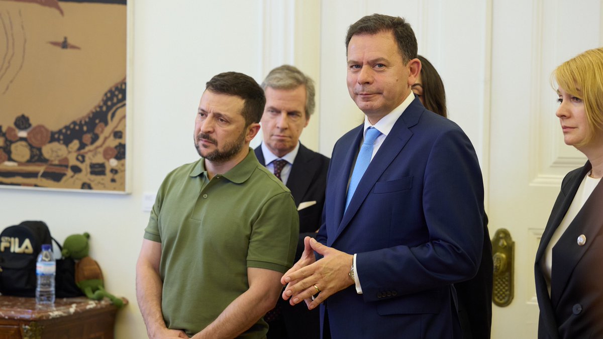 Portugal's Prime Minister @LMontenegropm and I met with families of Ukrainian warriors, their wives and children, as well as members of the Ukrainian community in Portugal.

I am grateful for our sincere communication. And I thank Portugal for its unwavering respect for our