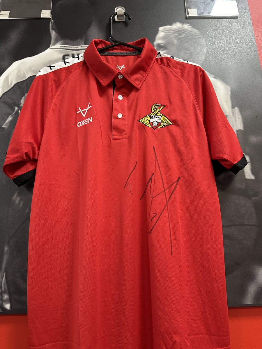 ✍️ @LukeMolyneux3 has signed up for 2024/25 have you?

Adult season memberships available now from just £275.

Just like and retweet this post to be in with a chance of winning a players polo shirt signed by the man himself.

🛒 bit.ly/3ya4XdY

#DRFC