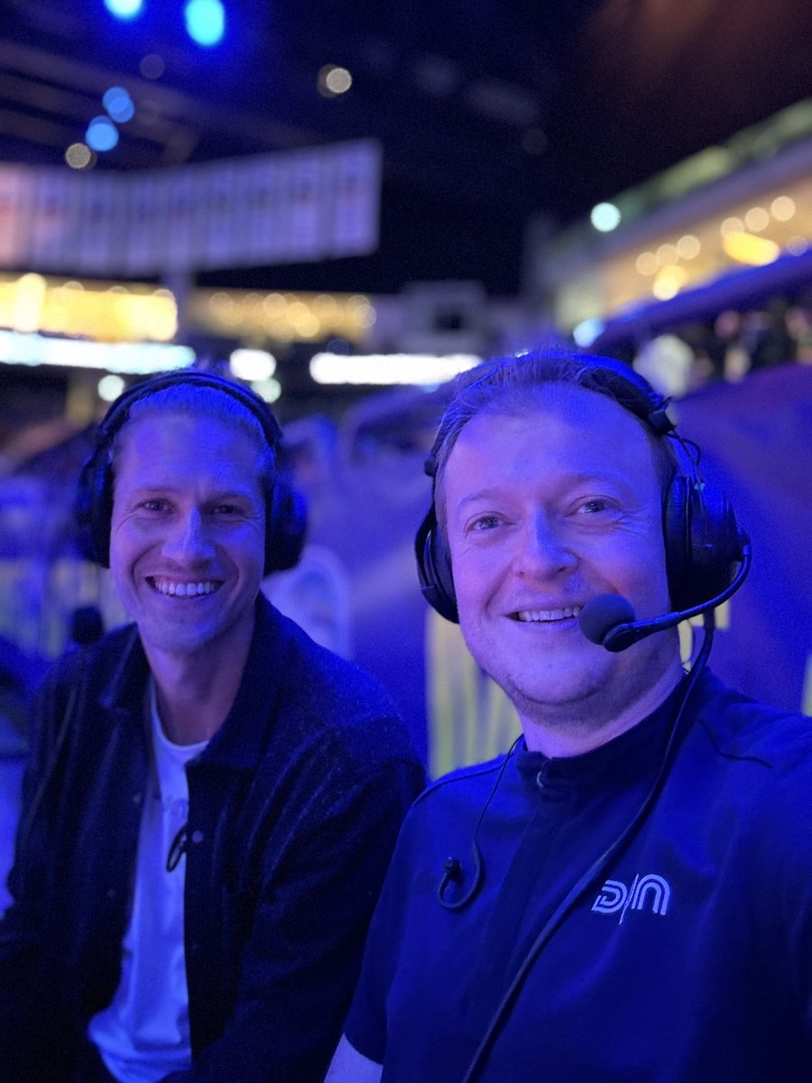 Chris Schmidt (@bblchris) on Twitter photo Ready when you are!?🏀🎙️🔥
Auf geht’s ins Halbfinale der <a href="/easyCreditBBL/">easyCredit BBL</a>: <a href="/albaberlin/">ALBA BERLIN</a> vs. <a href="/ninerschemnitz/">NINERS Chemnitz</a>, ab 20:15 Uhr live bei <a href="/dynsport/">Dyn Media</a> und im Free TV auf Welt TV mit <a href="/malt_zieg/">Malte Ziegenhagen</a> als Experte.
DYN-Stream: dyn.sport/event/HF1_ALBA… Ready when you are!?🏀🎙️🔥
Auf geht’s ins Halbfinale der <a href="/easyCreditBBL/">easyCredit BBL</a>: <a href="/albaberlin/">ALBA BERLIN</a> vs. <a href="/ninerschemnitz/">NINERS Chemnitz</a>, ab 20:15 Uhr live bei <a href="/dynsport/">Dyn Media</a> und im Free TV auf Welt TV mit <a href="/malt_zieg/">Malte Ziegenhagen</a> als Experte.
DYN-Stream: dyn.sport/event/HF1_ALBA…