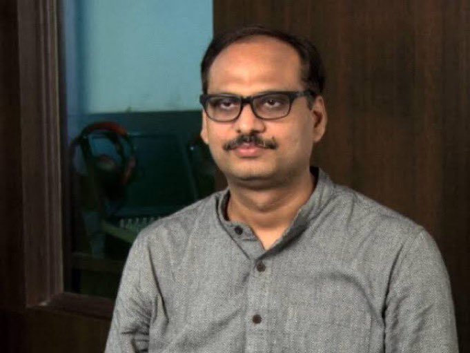 This is Harshvardhan Tripathi (Journalist), he has said that NDA alliance will win 375 to 410 Seats in this Elections.

Your Opinion ???