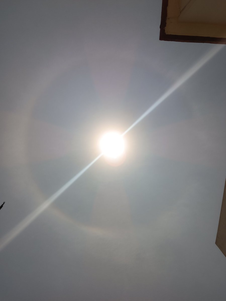 Ones_saro's tweet photo. Fenómeno atmosférico ahora en #Puebla, #México https://t.co/MpBCo1FJ1B